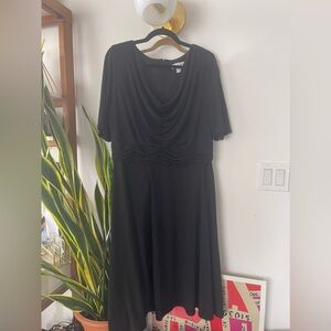 Black Dress w/ Short Sleeve